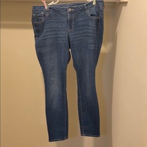 OldNavy 18 Regular Skinny Jeans.